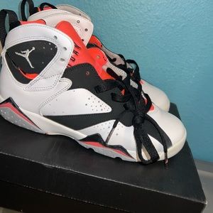 HOT LAVA RETRO 7